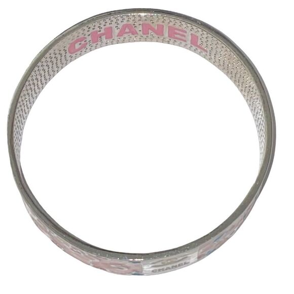 Authentic Chanel Pink and Silver Enamel Bangle Bracelet Flowers Stars No.5 - Picture 3 of 15